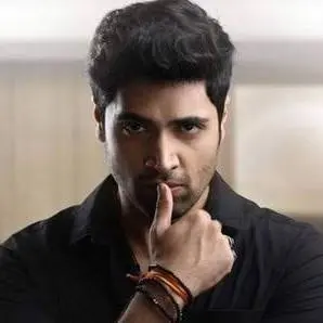 Adivi Sesh_photo